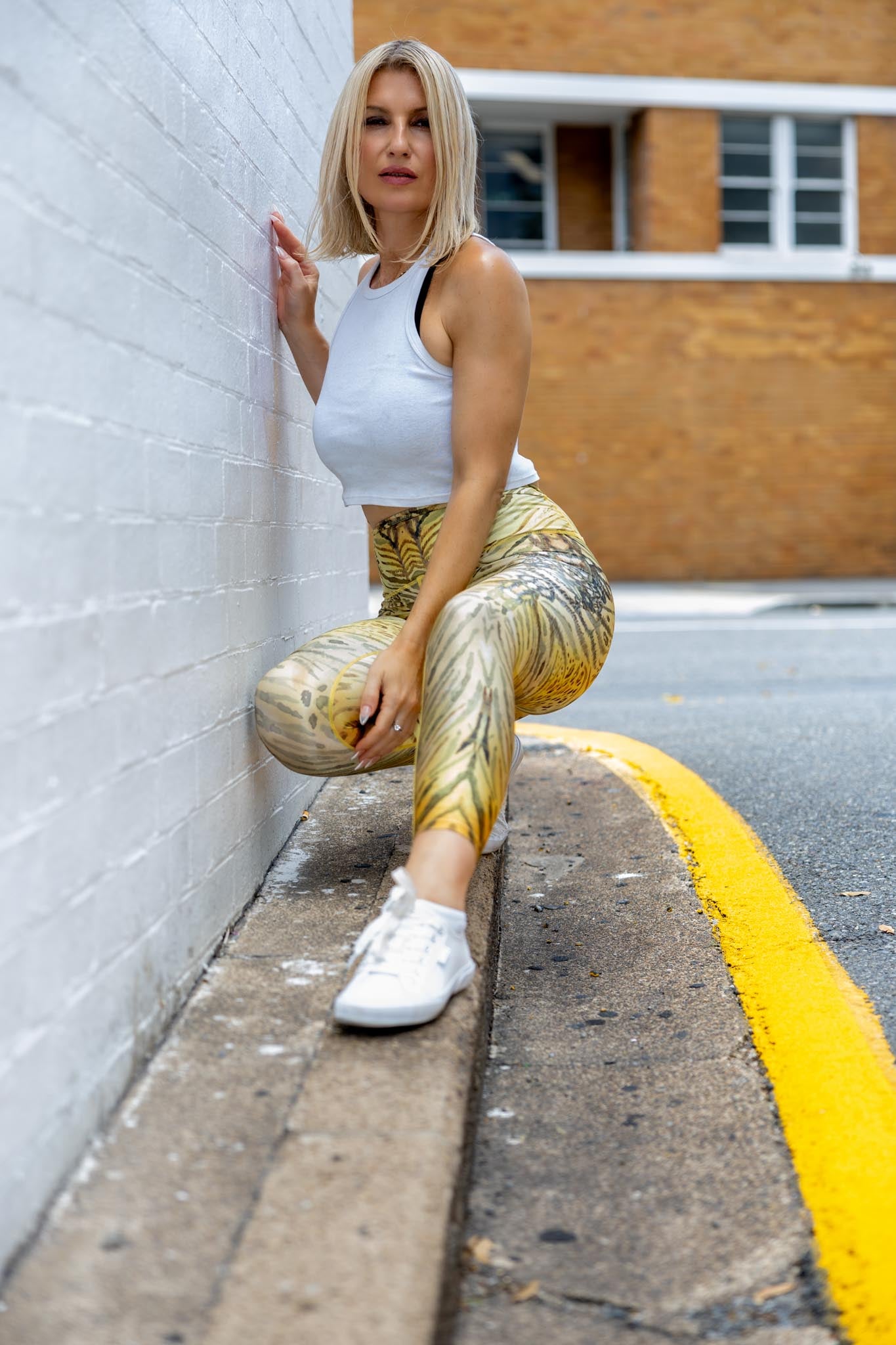 Front view of Zokkibee tiger leggings  with bold tiger print and high-waisted fit