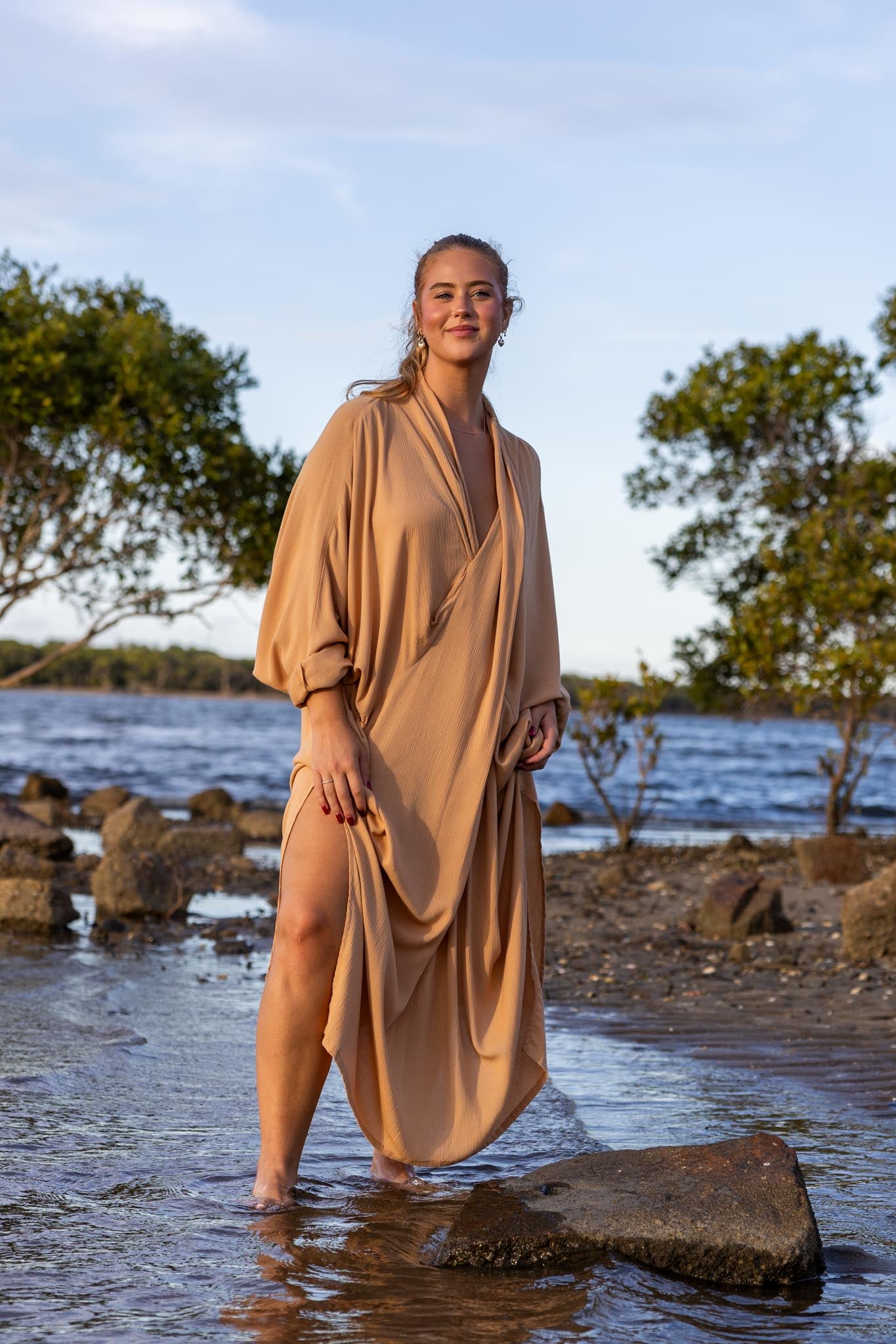 Model wearing Zokkibee Vacanza oversized dress styled for comfortable, effortless fashion
